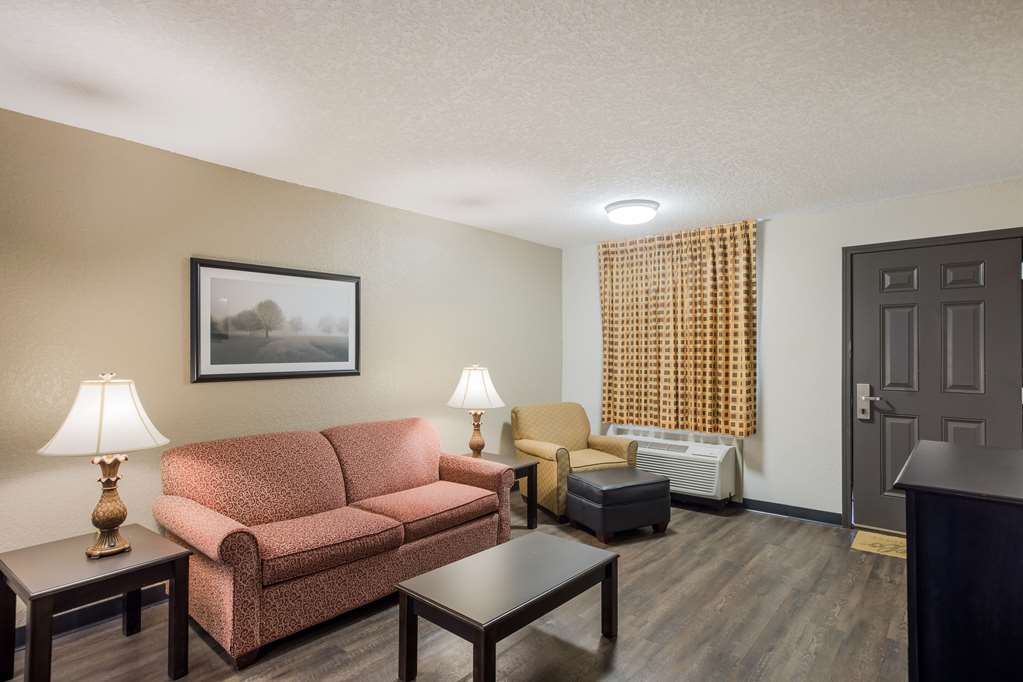 Econo Lodge Vidalia - photo 30