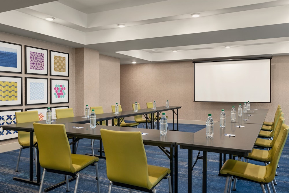 Holiday Inn Express & Suites McAlester by IHG - photo 38