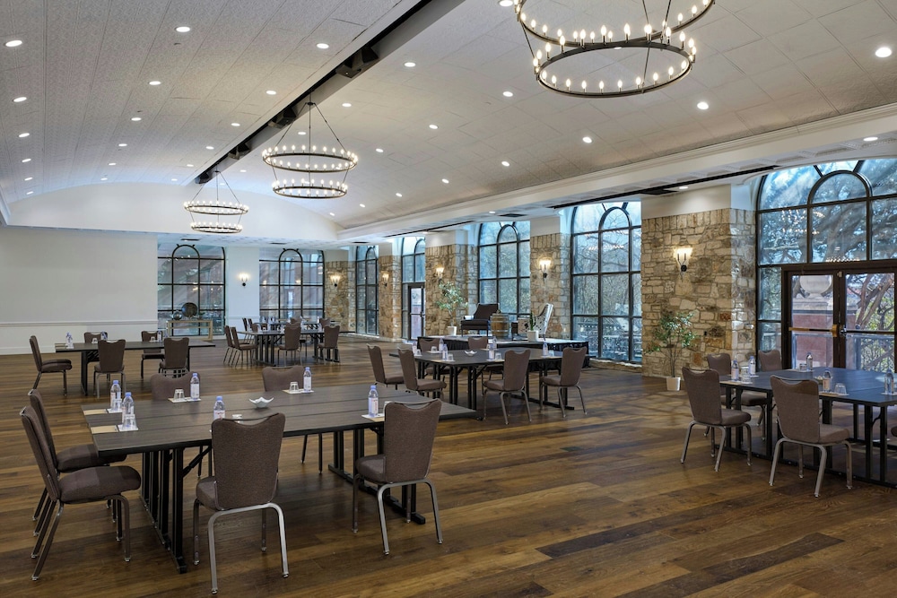 Renaissance Austin Hotel - photo 111