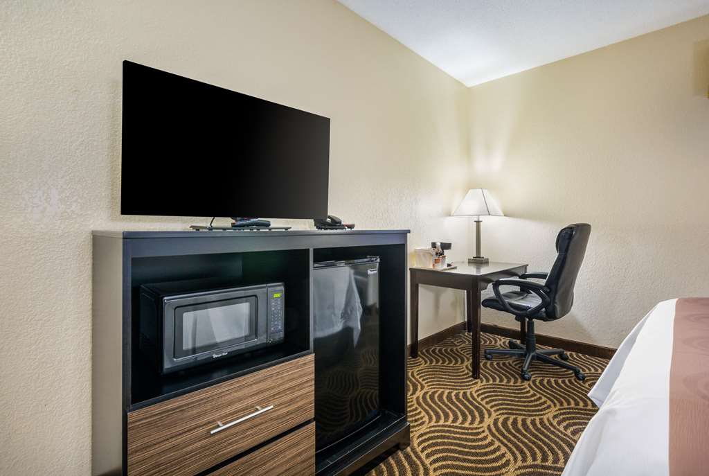 Quality Inn & Suites Florence Cincinnati South - photo 9