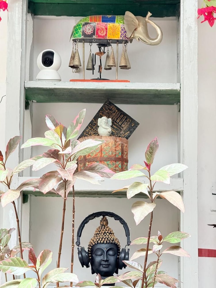Pranam Dormitory - carbon neutral hotel in Udaipur