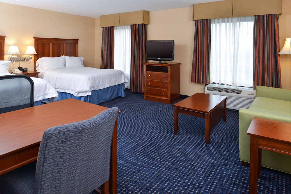 Hampton Inn & Suites Fredericksburg South - photo 23