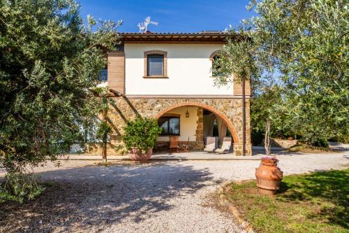 Villa Bouganville Colleberto — 4-Star Luxury Hotel in Follonica, Italy