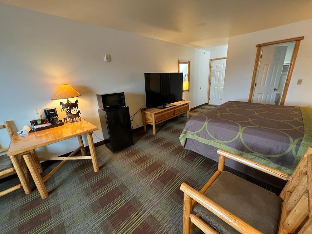 Super 8 by Wyndham Powell - photo 16