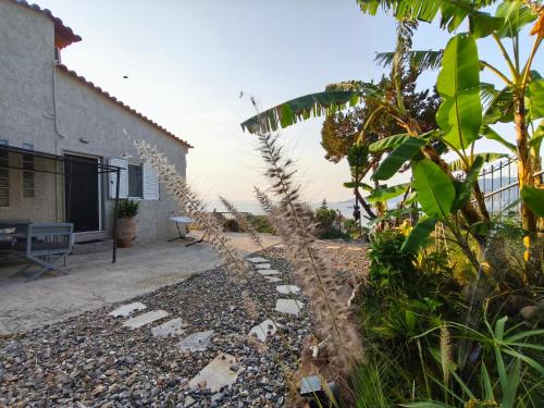 Terra Saronia - last minute hotel in Unknown City