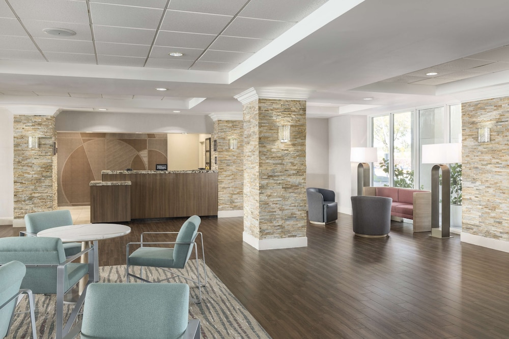 Homewood Suites Miami Airport Blue Lagoon - photo 8