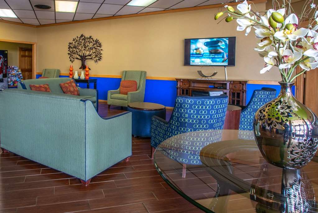 Days Inn by Wyndham Clinton - photo 5