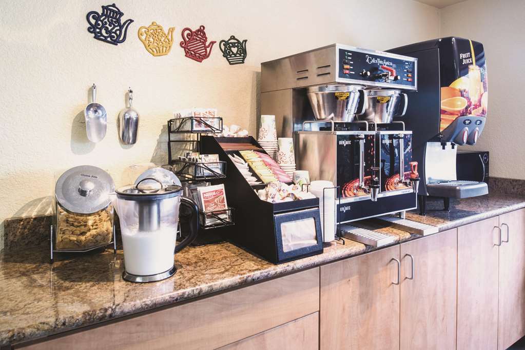 La Quinta Inn by Wyndham Bend - photo 34