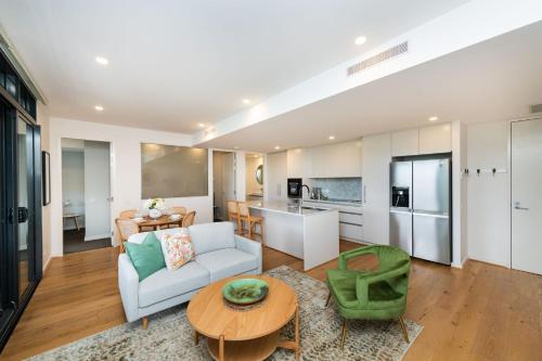 Greenwich 110 — 4-Star Luxury Hotel in Campbell, Australia