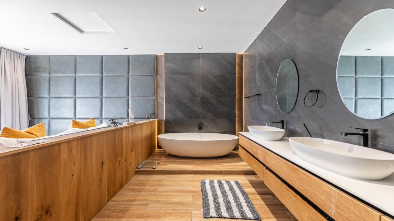 Exclusive 3 Bedroom Luxury Villa Cape Town CBD