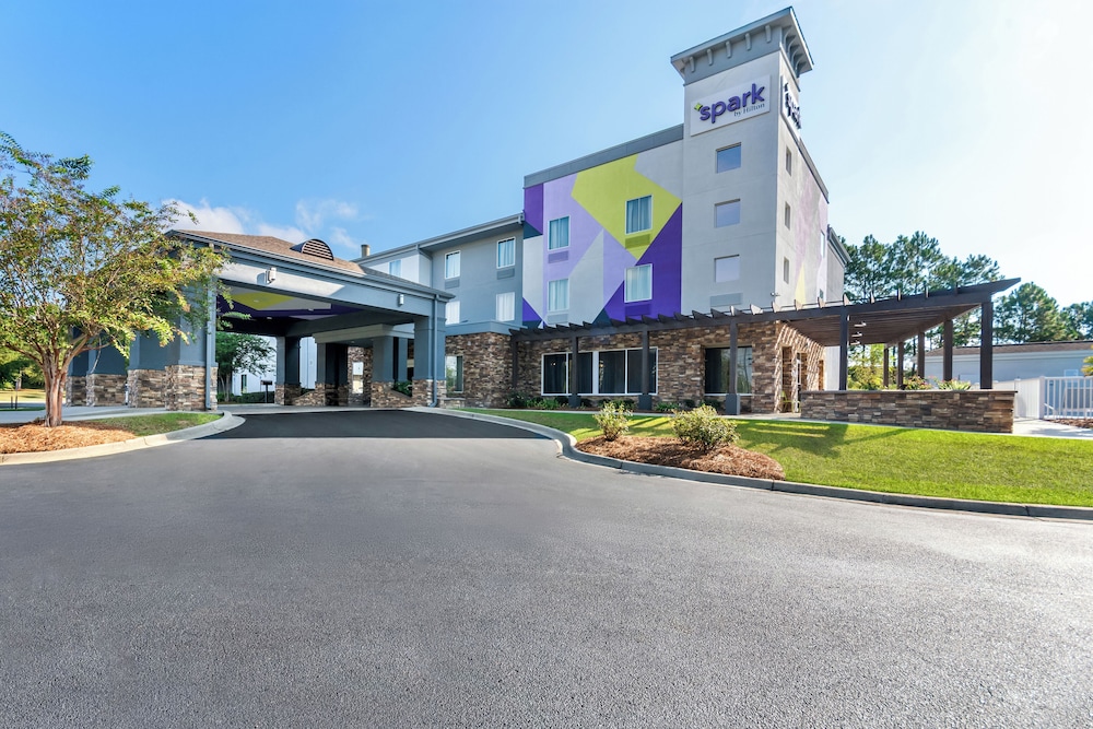 Spark by Hilton Dothan - carbon neutral hotel in Dothan