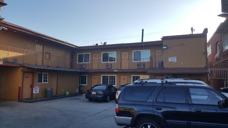 Central Inn Motel on 41 Street - photo 7