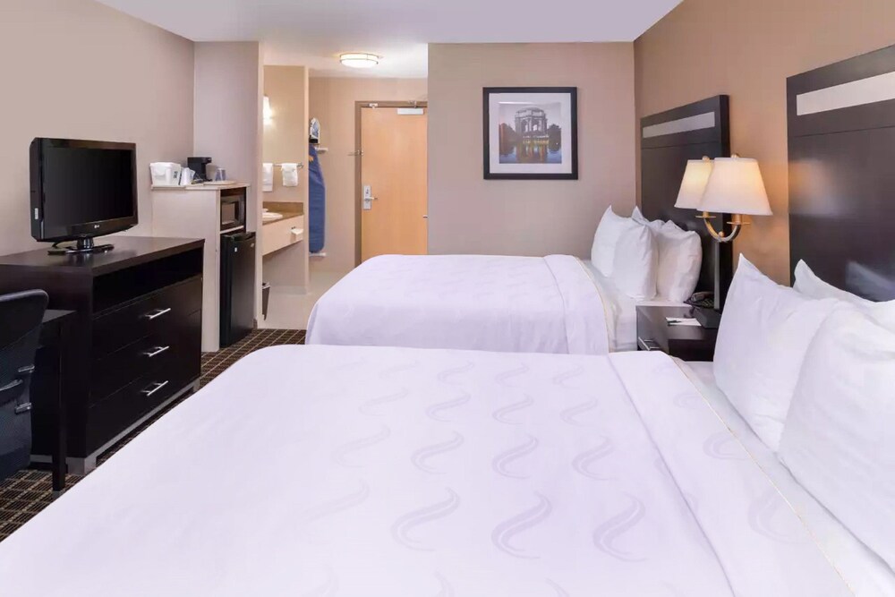 Hotel Nova Sfo - photo 9