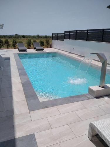 Villa Gusto 4 Mit Pool und beheiztem Whirlpool — Vodnjan — photo 2