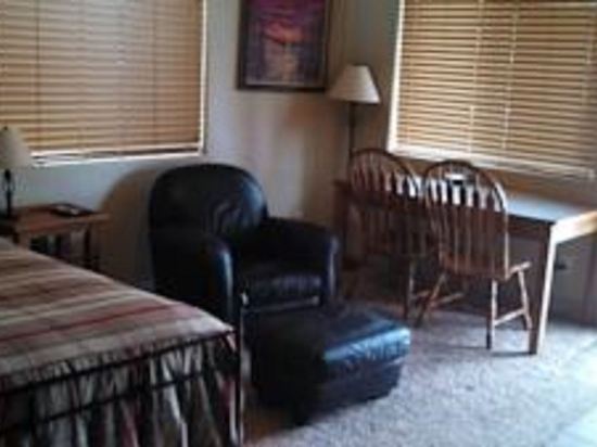 Centennial Suites & Extended Stay - photo 14