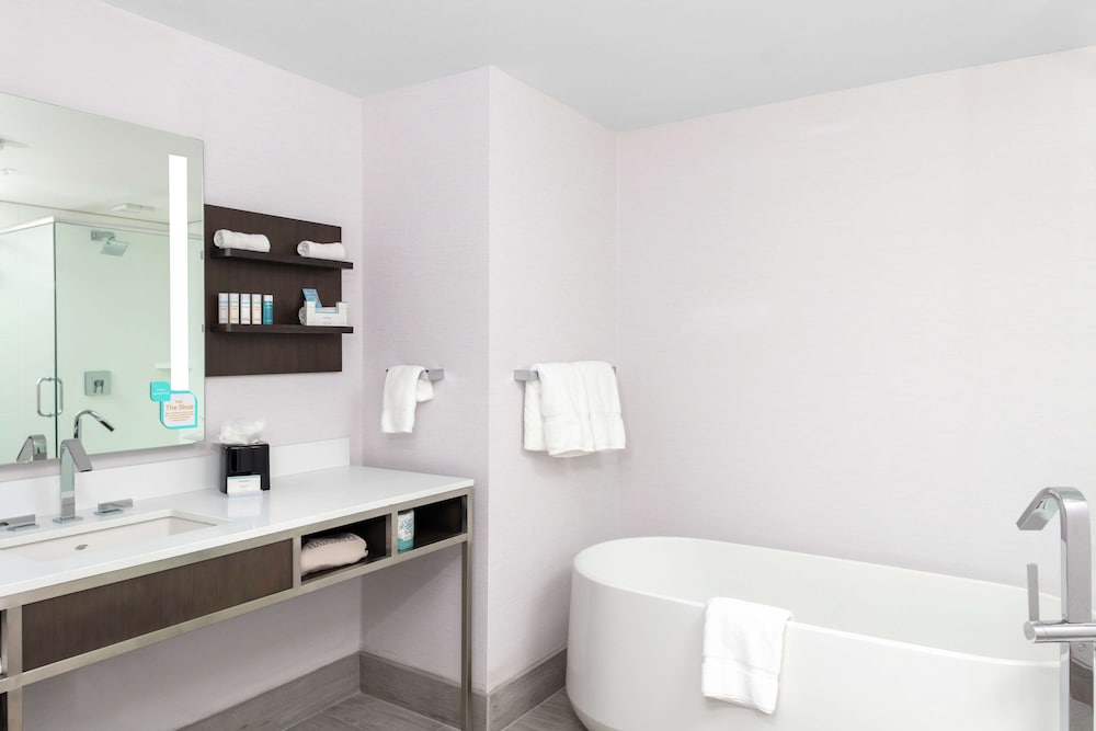 Hilton Garden Inn Denver Thornton - photo 21