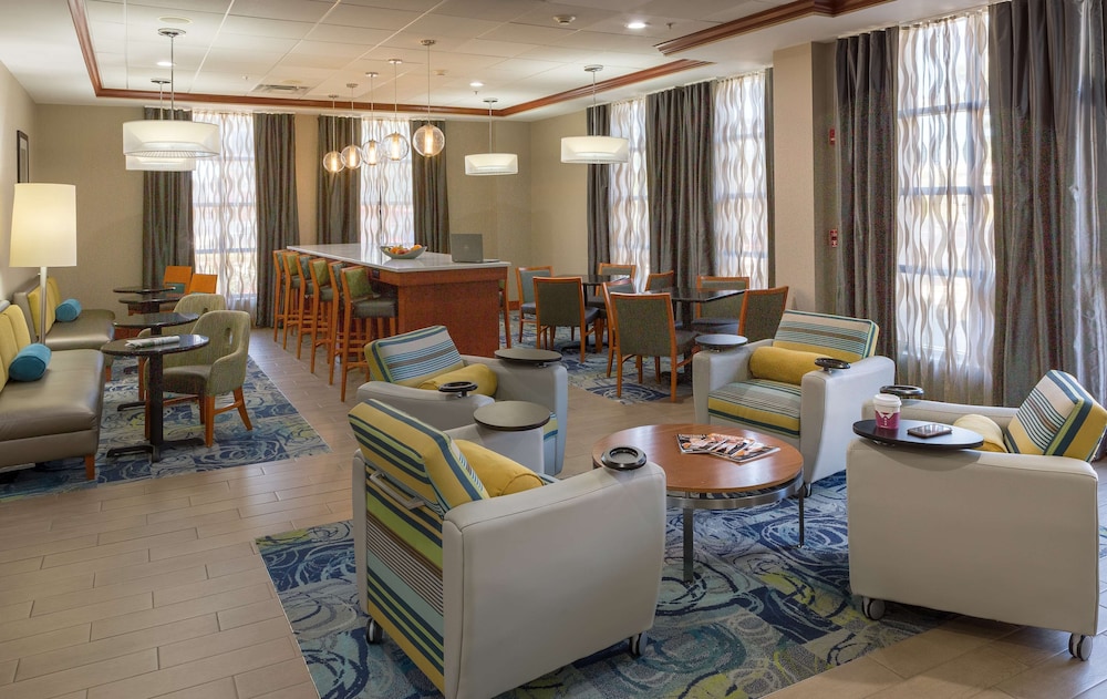 Hampton Inn & Suites Knoxville Downtown - photo 20