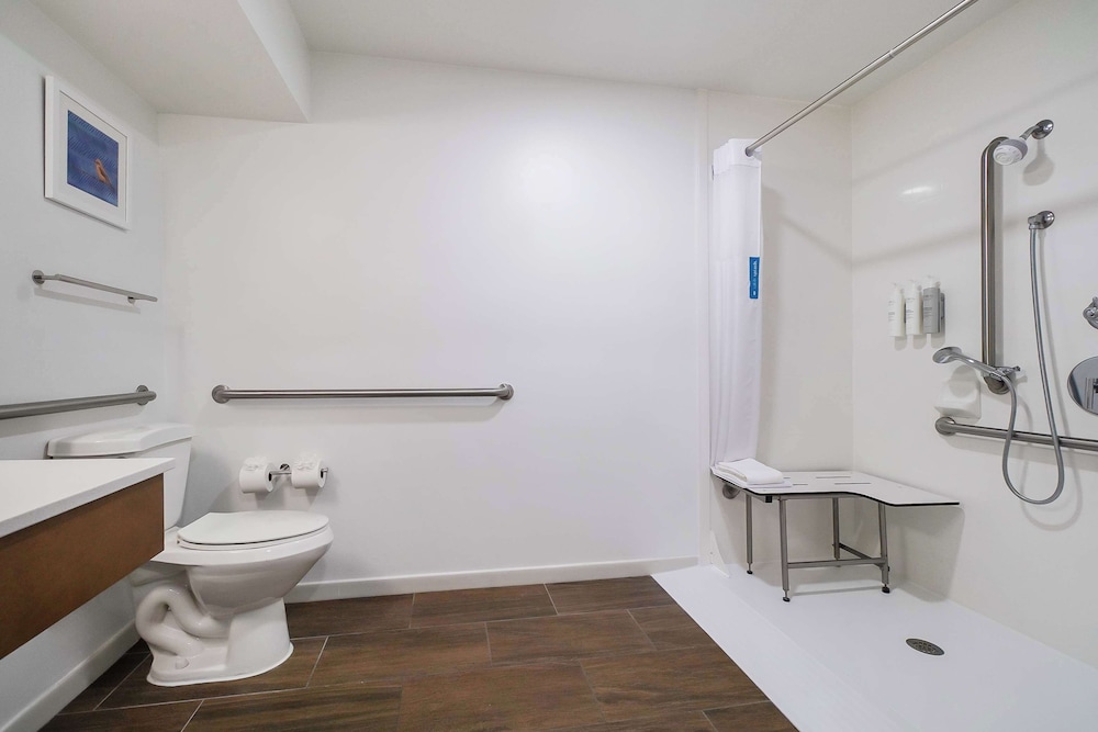 Hampton Inn Jonesboro - photo 44