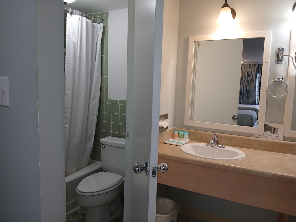Buccaneer Inn - photo 73