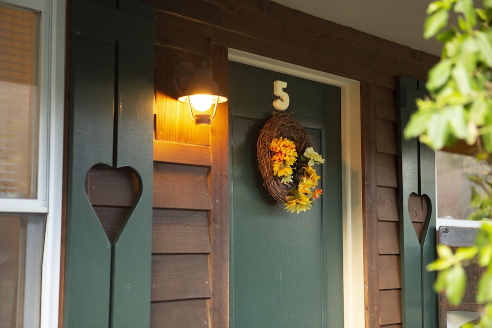 The Chimney Rock Inn & Cottages - photo 84
