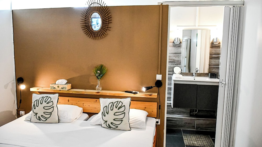 Hotel Oasis — hotel in Beausejour