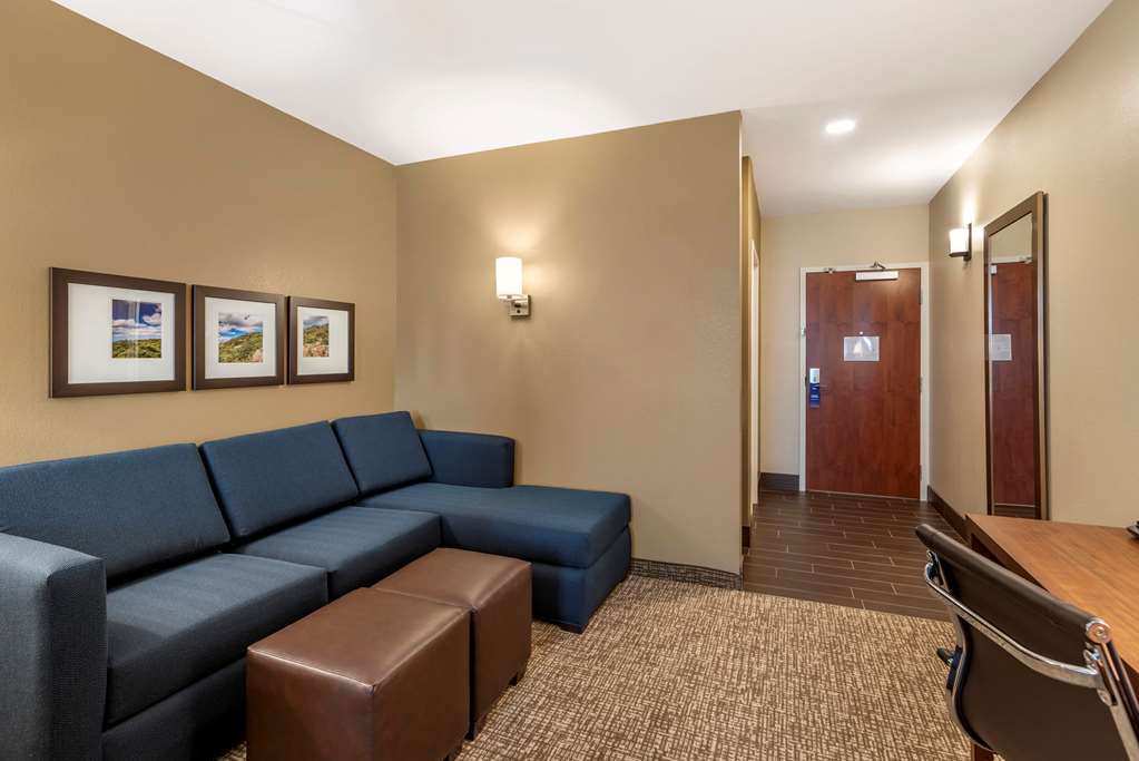 Comfort Inn & Suites Winchester - photo 19