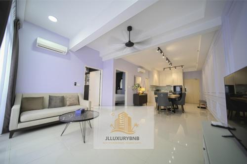 Jl Luxury Bnb — 4-Star Luxury Hotel in Johor Bahru, Malaysia