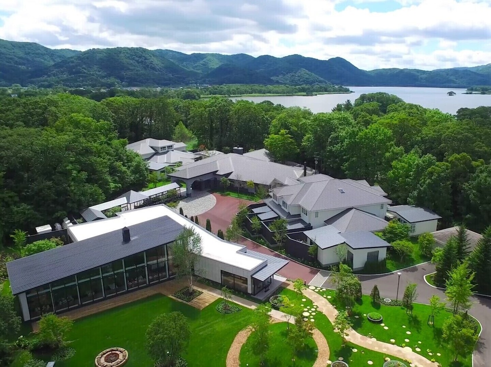 Hakodate Onuma Tsuruga Resort EPUY 30km from Hakodate Station in Hakodate, Japan