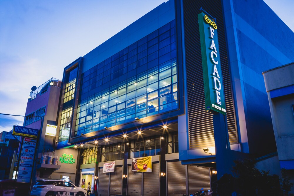 Facade Hotel in Tabaco, Philippines