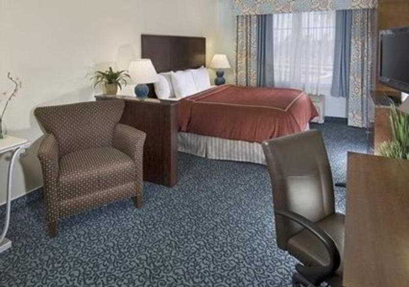 Courtyard by Marriott Sarasota at University Town Center - photo 41