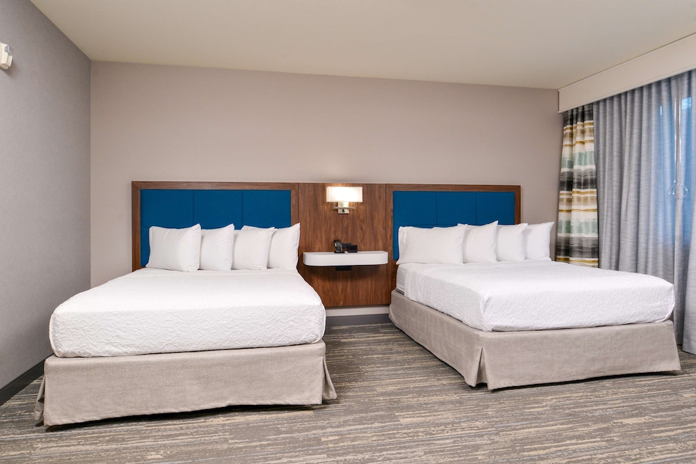 Hampton Inn & Suites Boise Spectrum - photo 13