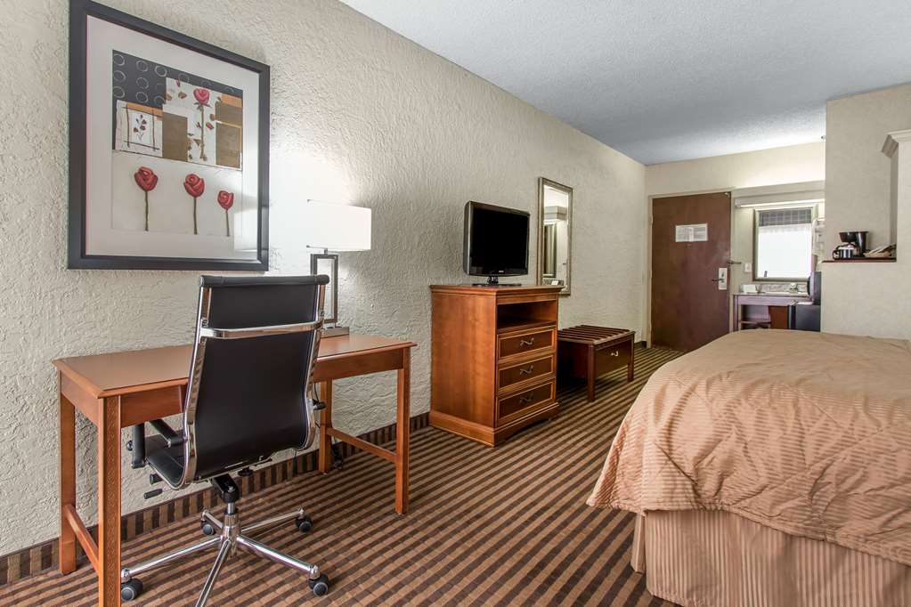 Ramada by Wyndham Tulsa Broken Arrow - photo 14