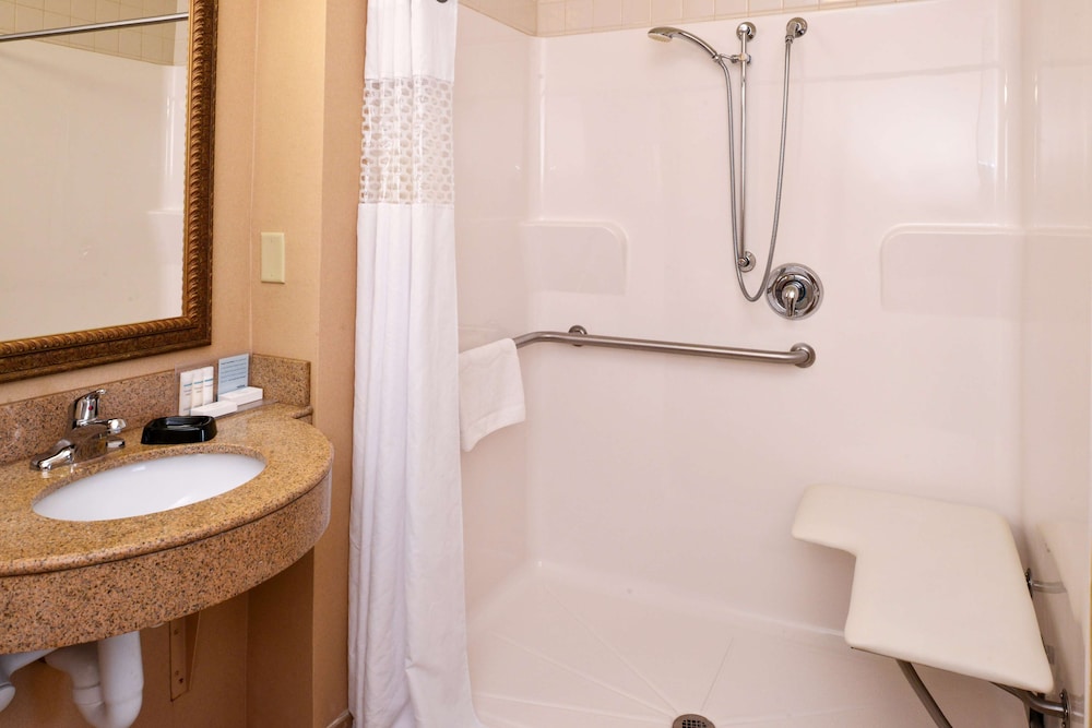 Hampton Inn by Hilton Litchfield - photo 27