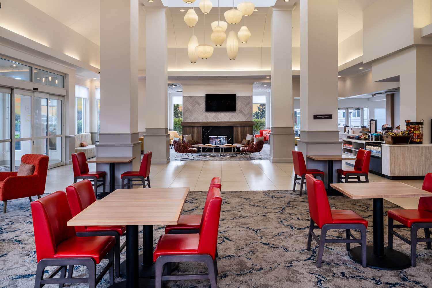 Hilton Garden Inn Bakersfield - photo 12