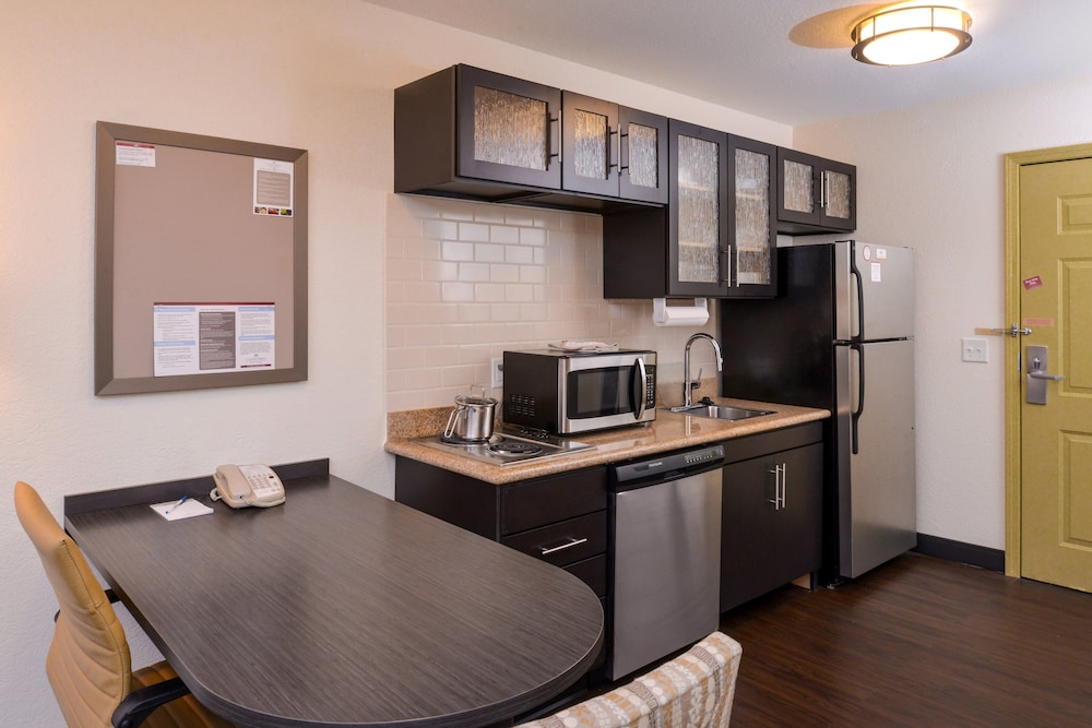 Candlewood Suites Paducah by IHG - photo 14