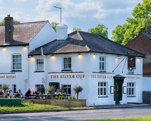 The Silver Cup - carbon neutral hotel in Harpenden