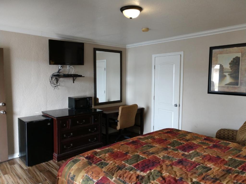 Bartlett Motel - photo 8