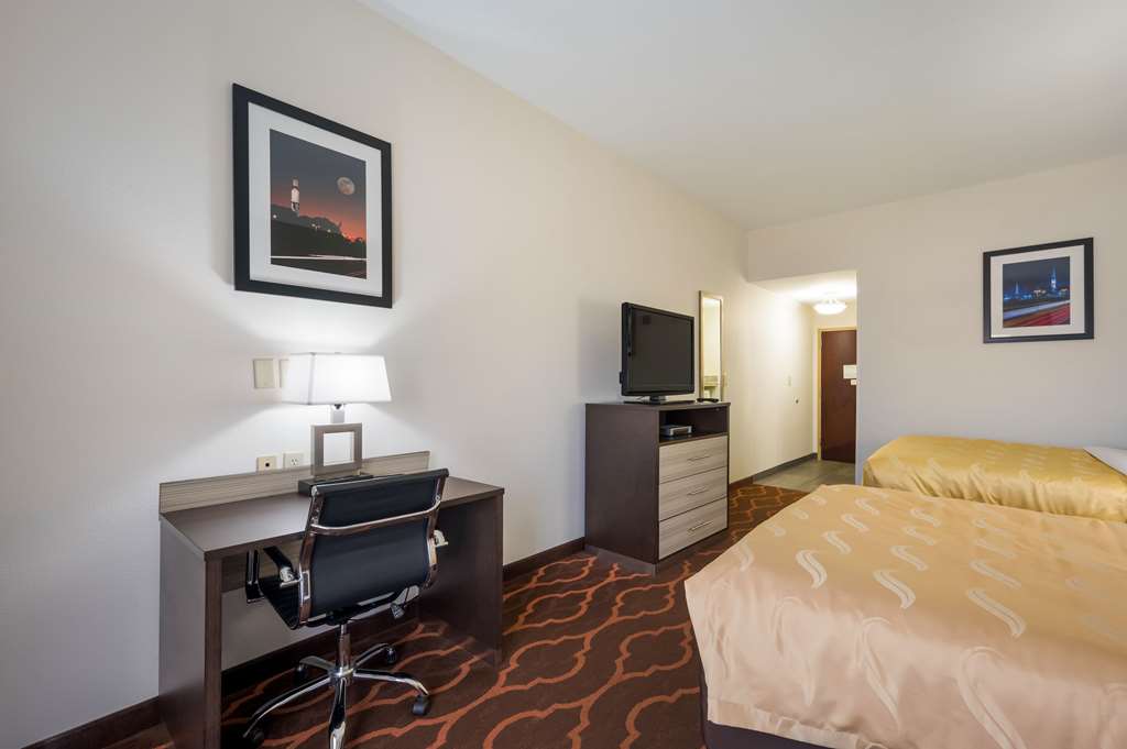 Quality Inn & Suites Huntsville Research Park Area - photo 10