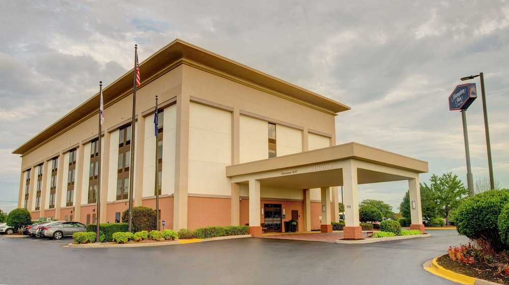 Hampton Inn Gaffney - photo 28