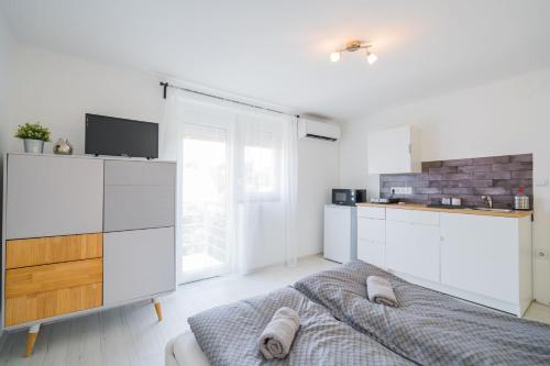 Zigzag Apartman — 4-Star Luxury Hotel in Siofok, Hungary