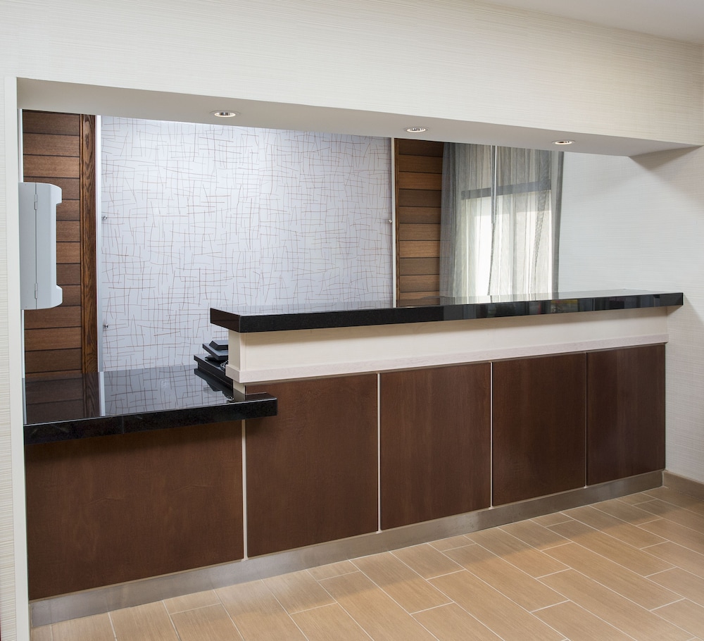 Fairfield Inn & Suites by Marriott South Bend Mishawaka - photo 2