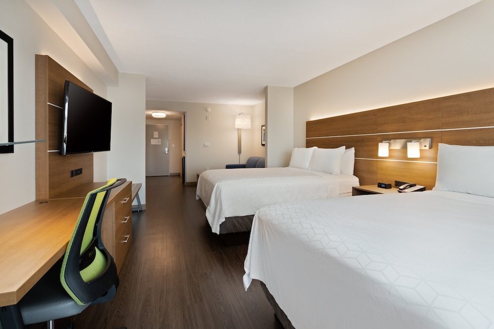 Holiday Inn Express Hotel & Suites Largo Clearwater by IHG - photo 11