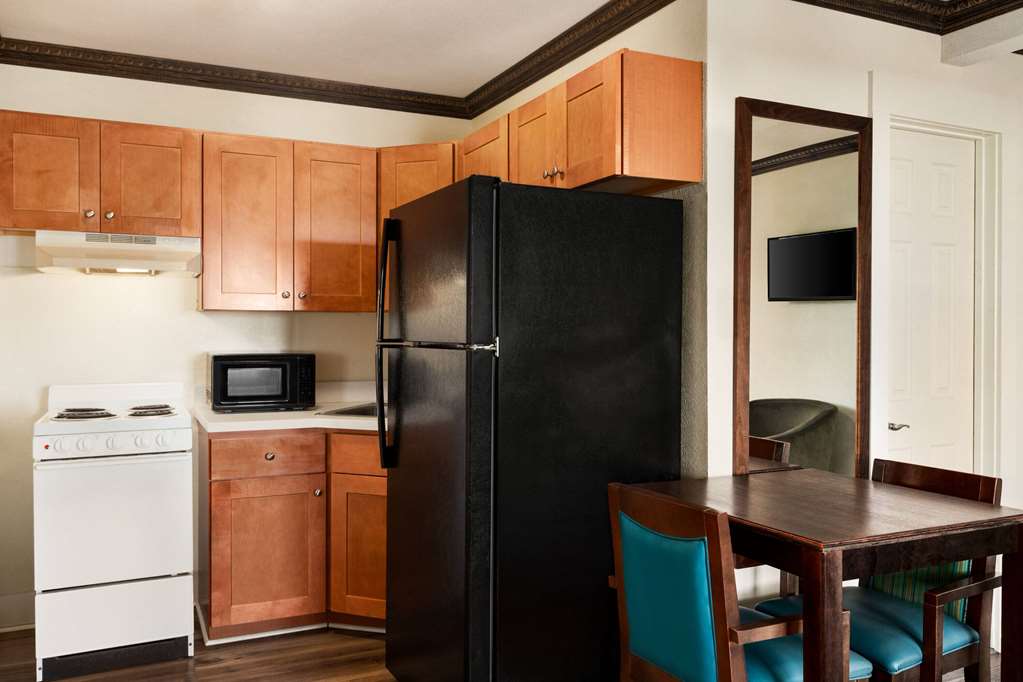 Days Inn by Wyndham Ocean City Oceanfront - photo 49