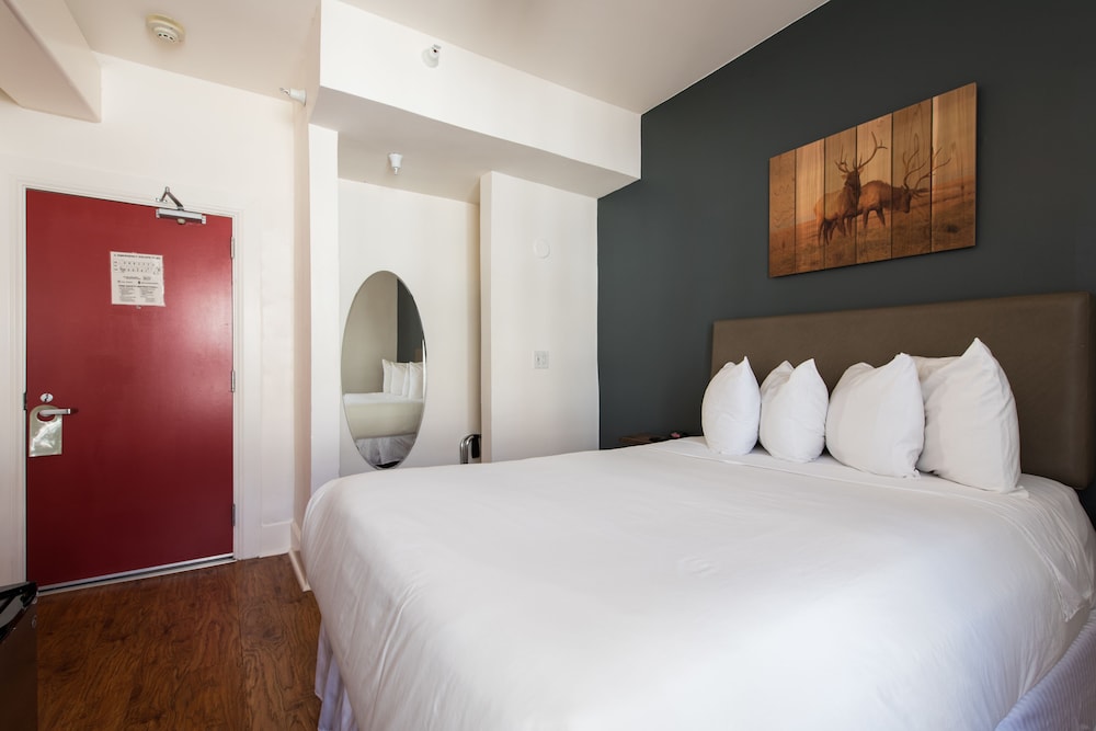 The Herbert Hotel - photo 18