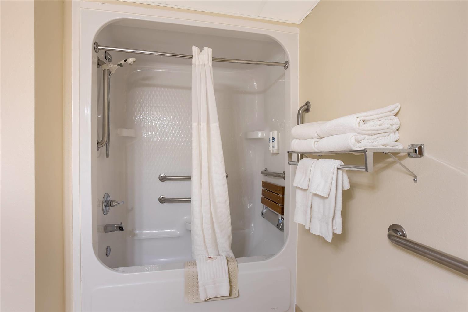 Comfort Inn & Suites Branson Meadows - photo 25