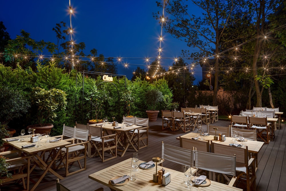 מזון ומשקאות