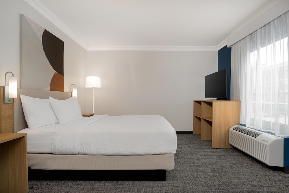Spark by Hilton Rahway - photo 37
