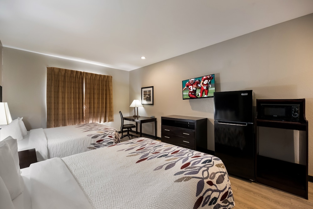 Red Roof Inn Pecos - photo 6