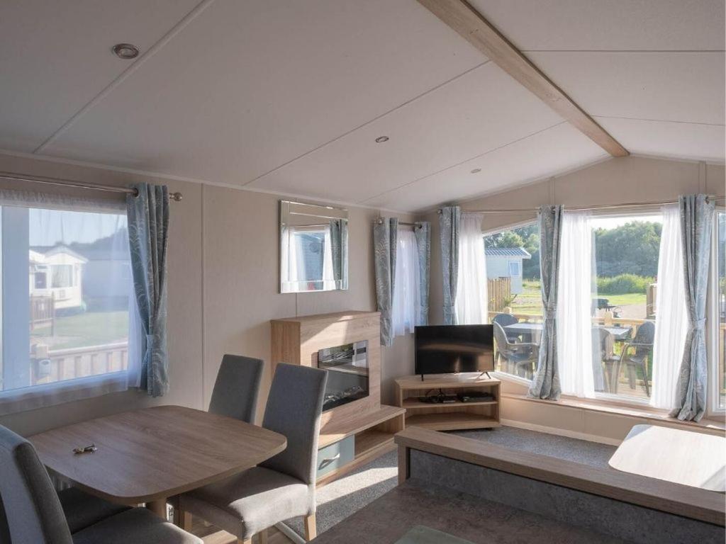 Pinewoods Beach no.6 sleeps 6 dog friendly in Wells-Next-The-Sea, United Kingdom