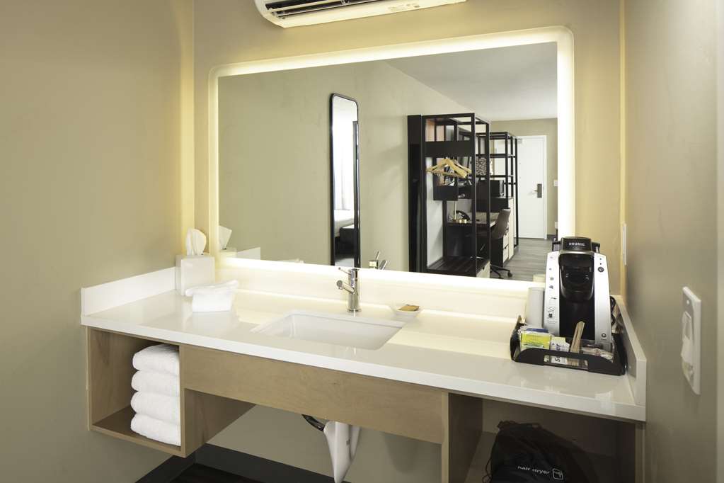 Waypoint Hotel - photo 23